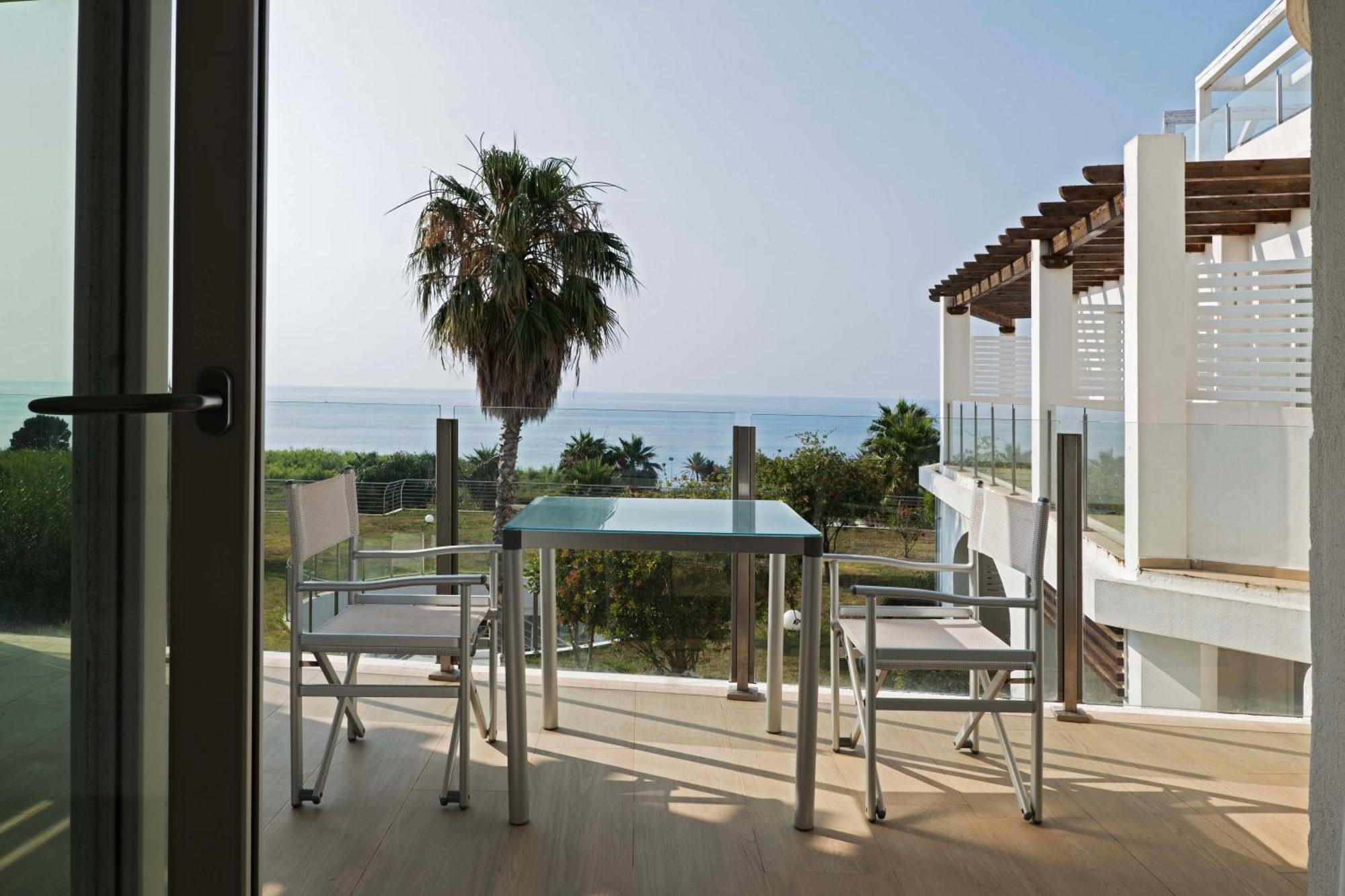 Infinity Resort Tropea Parghelia Esterno foto